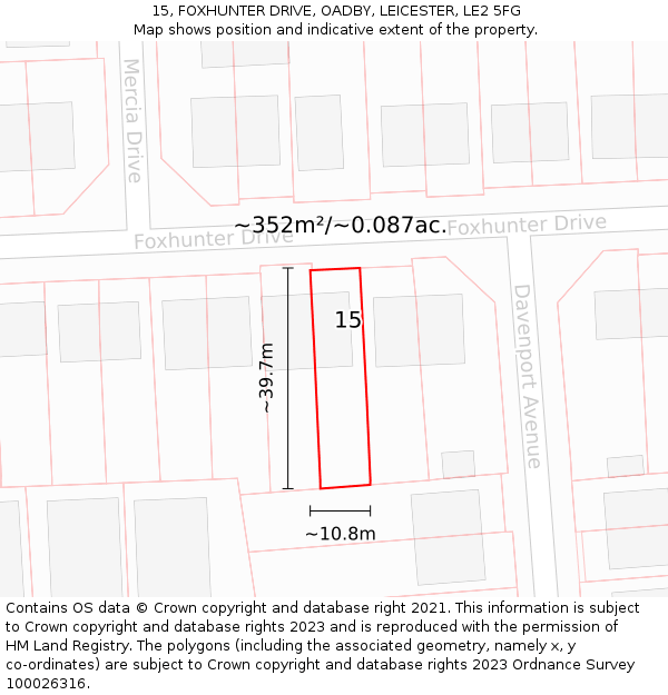 15, FOXHUNTER DRIVE, OADBY, LEICESTER, LE2 5FG: Plot and title map