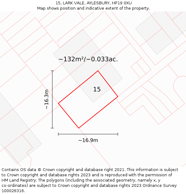 15, LARK VALE, AYLESBURY, HP19 0XU: Plot and title map