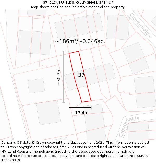 37, CLOVERFIELDS, GILLINGHAM, SP8 4UP: Plot and title map