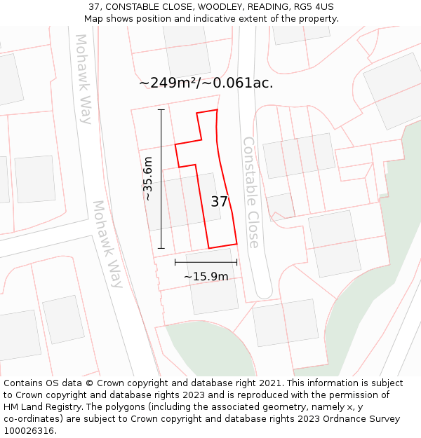 37, CONSTABLE CLOSE, WOODLEY, READING, RG5 4US: Plot and title map