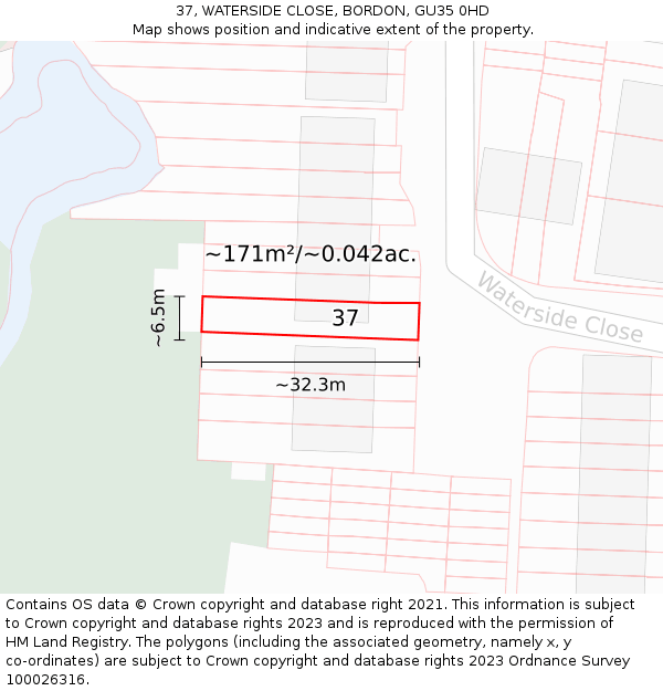 37, WATERSIDE CLOSE, BORDON, GU35 0HD: Plot and title map
