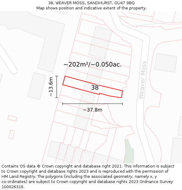 38, WEAVER MOSS, SANDHURST, GU47 9BQ: Plot and title map
