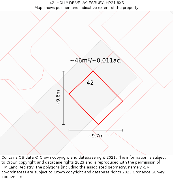 42, HOLLY DRIVE, AYLESBURY, HP21 8XS: Plot and title map