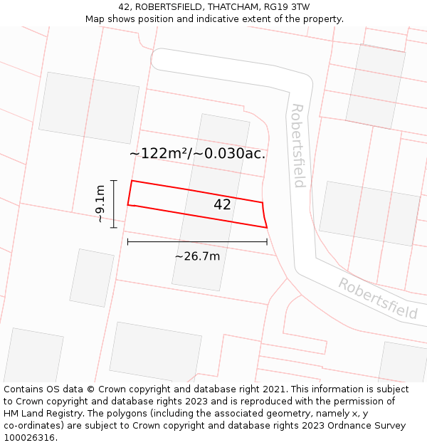 42, ROBERTSFIELD, THATCHAM, RG19 3TW: Plot and title map