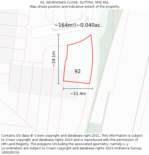 92, SEVENOAKS CLOSE, SUTTON, SM2 6NL: Plot and title map