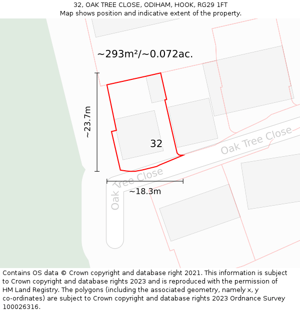 32, OAK TREE CLOSE, ODIHAM, HOOK, RG29 1FT: Plot and title map