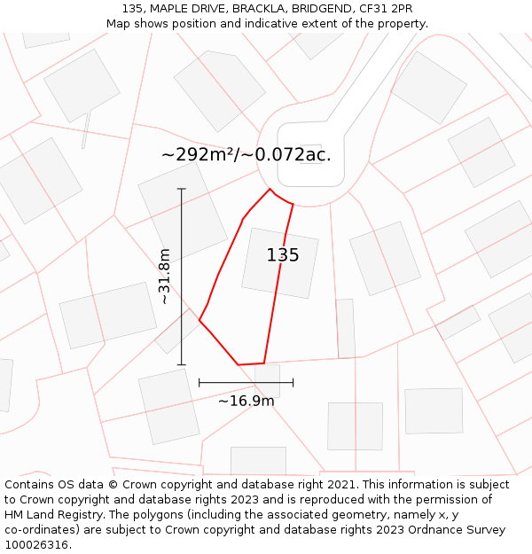 135, MAPLE DRIVE, BRACKLA, BRIDGEND, CF31 2PR: Plot and title map