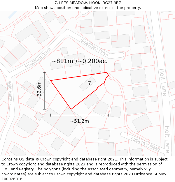 7, LEES MEADOW, HOOK, RG27 9RZ: Plot and title map