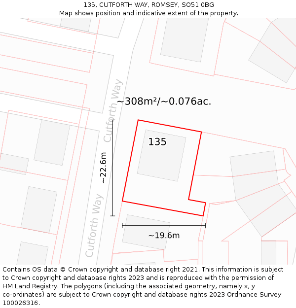 135, CUTFORTH WAY, ROMSEY, SO51 0BG: Plot and title map