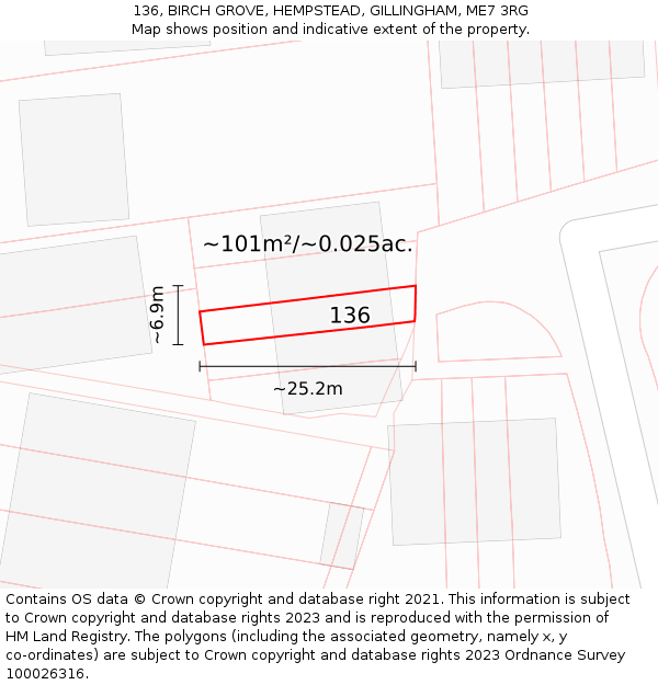 136, BIRCH GROVE, HEMPSTEAD, GILLINGHAM, ME7 3RG: Plot and title map