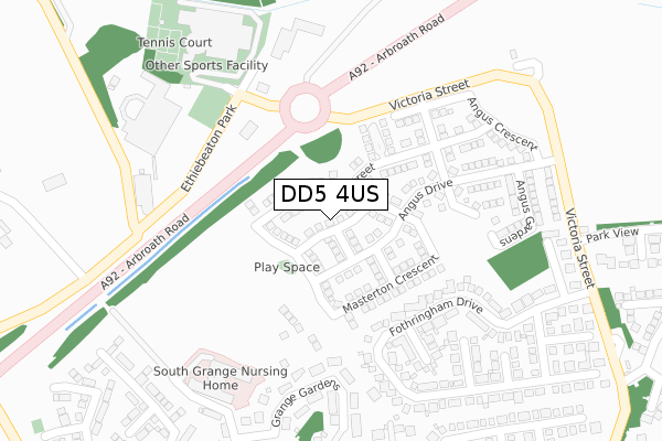 DD5 4US map - large scale - OS Open Zoomstack (Ordnance Survey)