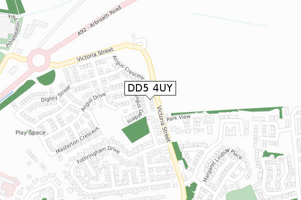 DD5 4UY map - large scale - OS Open Zoomstack (Ordnance Survey)