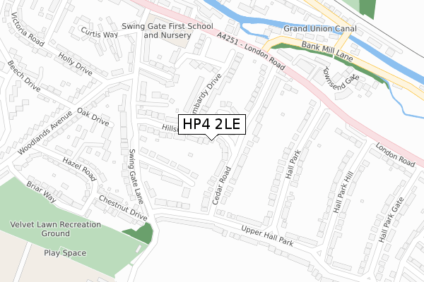 HP4 2LE map - large scale - OS Open Zoomstack (Ordnance Survey)