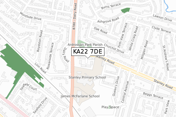 KA22 7DE map - large scale - OS Open Zoomstack (Ordnance Survey)