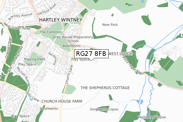 RG27 8FB map - small scale - OS Open Zoomstack (Ordnance Survey)