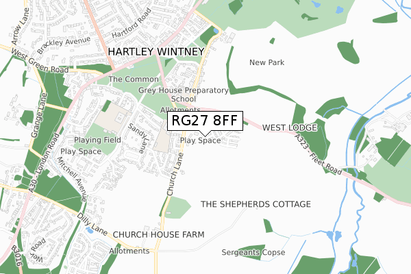 RG27 8FF map - small scale - OS Open Zoomstack (Ordnance Survey)