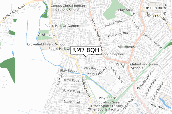 RM7 8QH map - small scale - OS Open Zoomstack (Ordnance Survey)