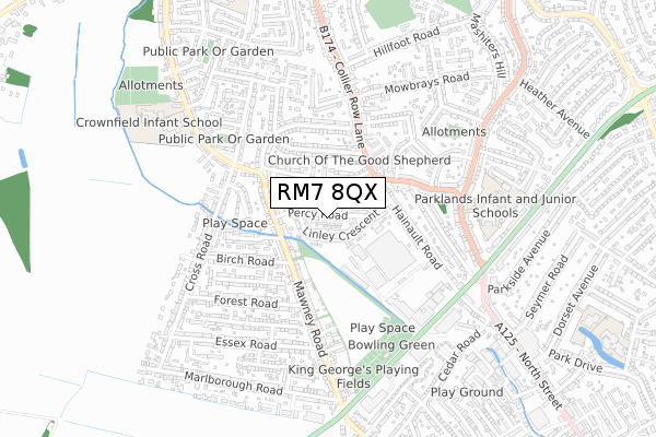 RM7 8QX map - small scale - OS Open Zoomstack (Ordnance Survey)