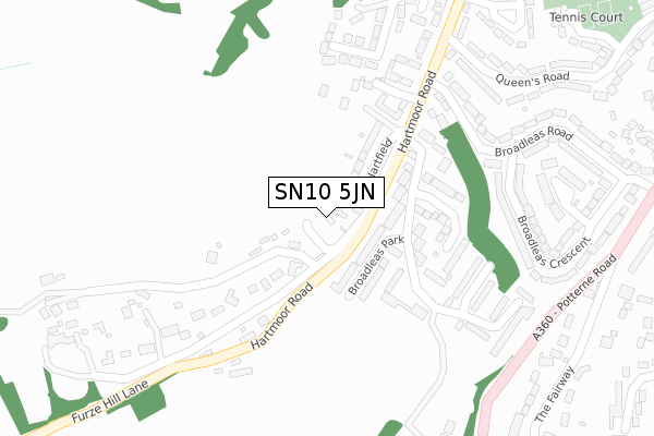 SN10 5JN map - large scale - OS Open Zoomstack (Ordnance Survey)
