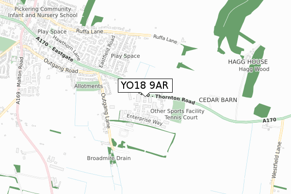 YO18 9AR map - small scale - OS Open Zoomstack (Ordnance Survey)